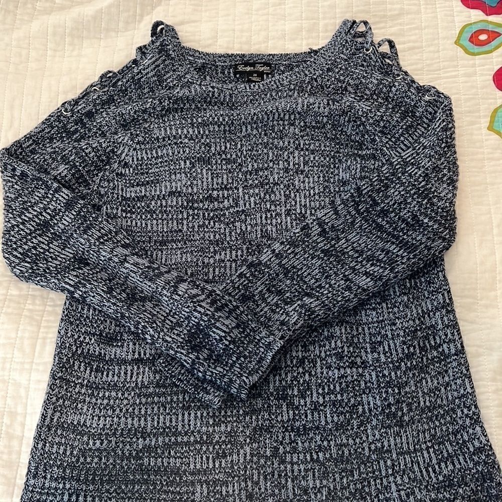 Evelyn Taylor blue gradient sweater with grommet and lace-up shoulder detail